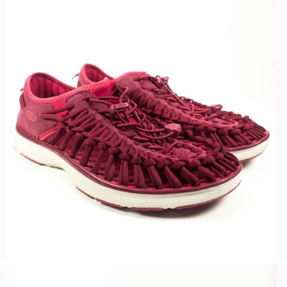 EUC- Keen ‘Uneek 03’ Sneaker / Sandal
